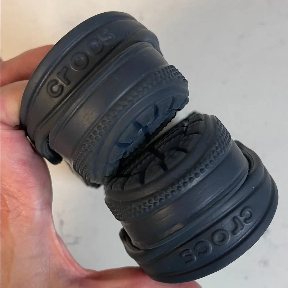 Classic Crocs Sandal Kids Navy Blue Lightweight Sandals 207537 Size 9